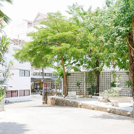 Rak Kun Resort 2 Nakhon Szavan Kültér fotó