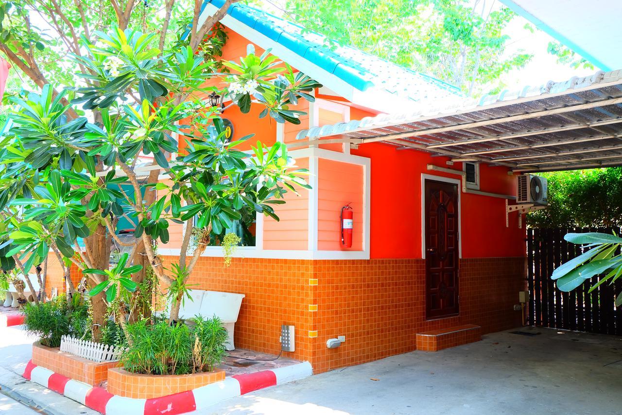 Rak Kun Resort 2 Nakhon Szavan Kültér fotó