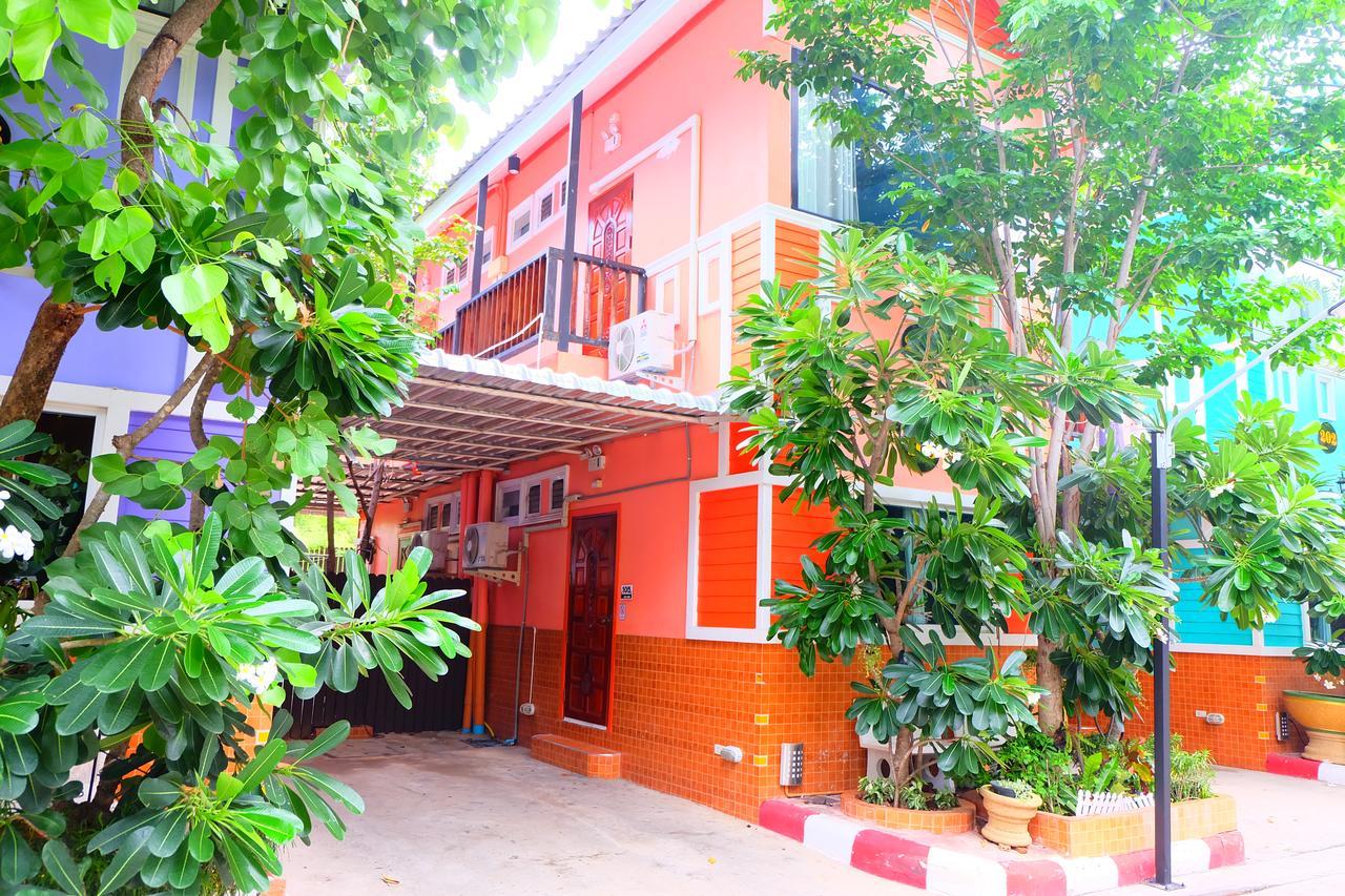 Rak Kun Resort 2 Nakhon Szavan Kültér fotó