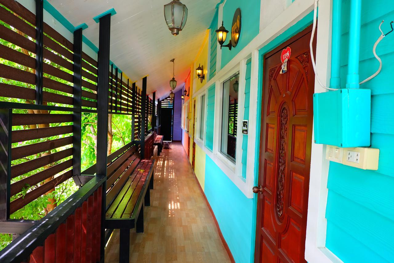 Rak Kun Resort 2 Nakhon Szavan Kültér fotó