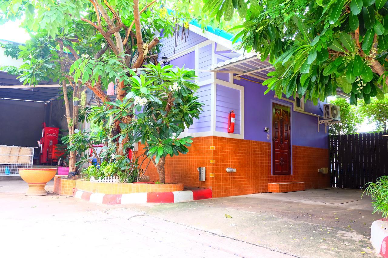 Rak Kun Resort 2 Nakhon Szavan Kültér fotó