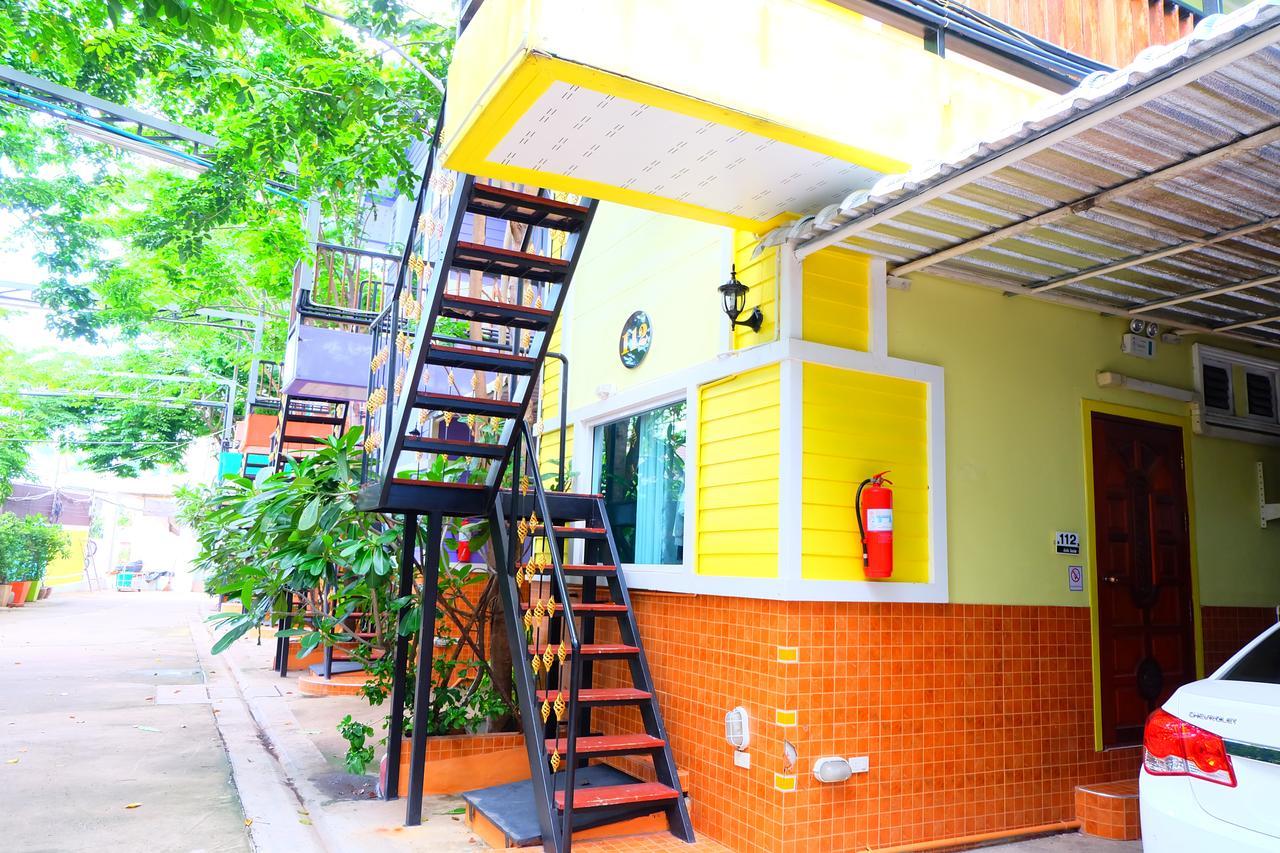 Rak Kun Resort 2 Nakhon Szavan Kültér fotó