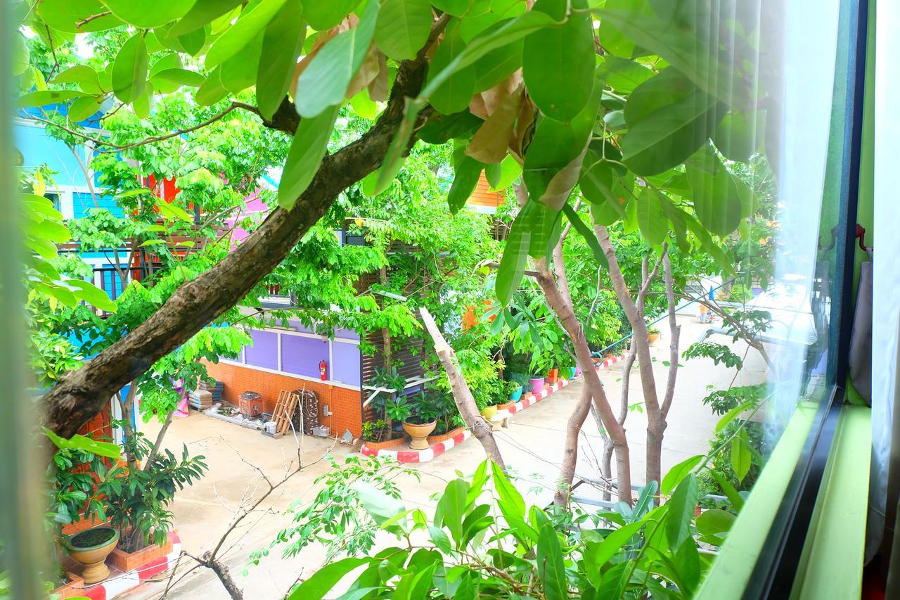 Rak Kun Resort 2 Nakhon Szavan Kültér fotó