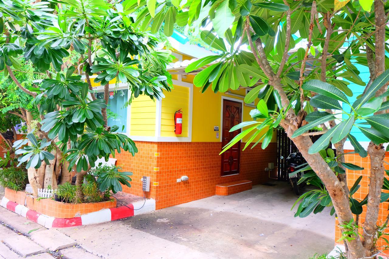 Rak Kun Resort 2 Nakhon Szavan Kültér fotó