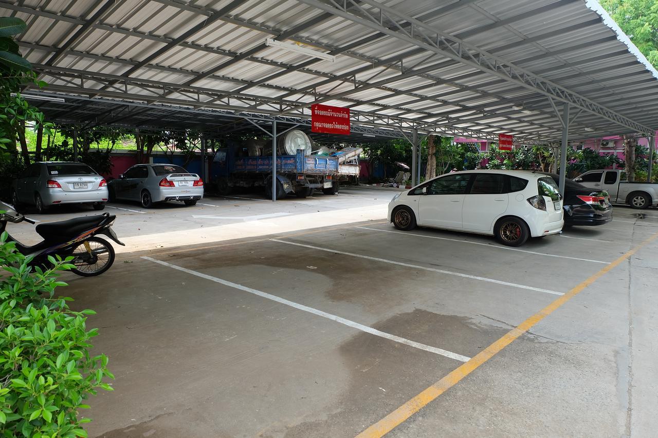 Rak Kun Resort 2 Nakhon Szavan Kültér fotó