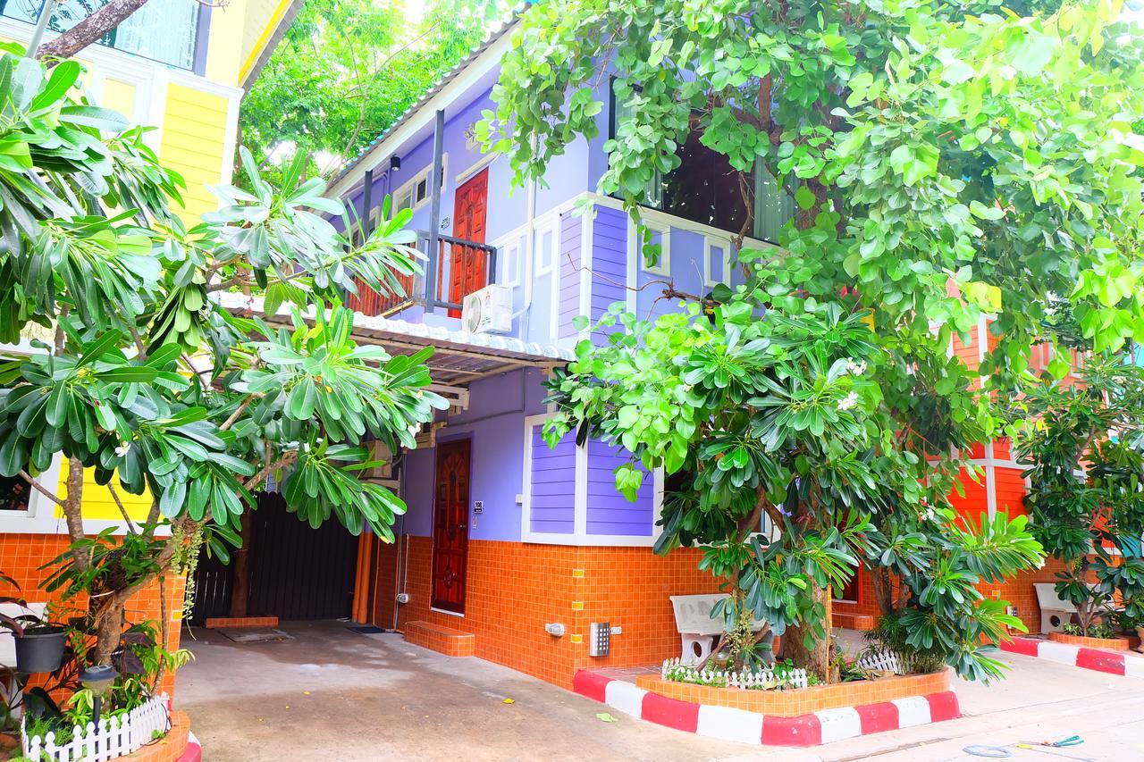 Rak Kun Resort 2 Nakhon Szavan Kültér fotó